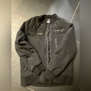 Men’s Size Small Black Jacket 💯 Polyester